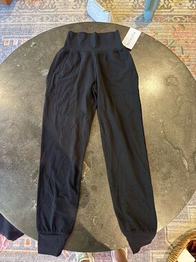Athleta Black Salutation Jogger Pants